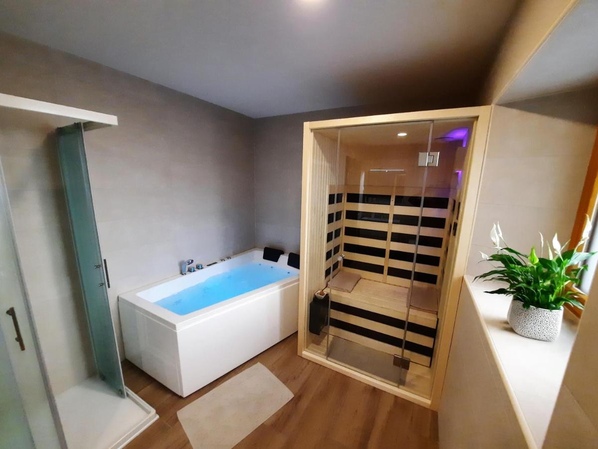 Apartments Hlapi With Spa コバリード エクステリア 写真