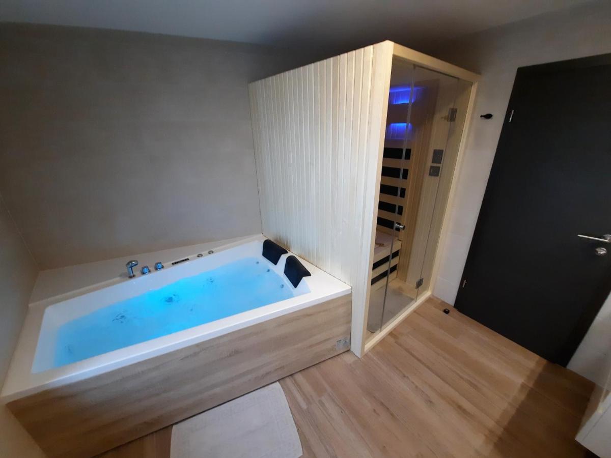 Apartments Hlapi With Spa コバリード エクステリア 写真