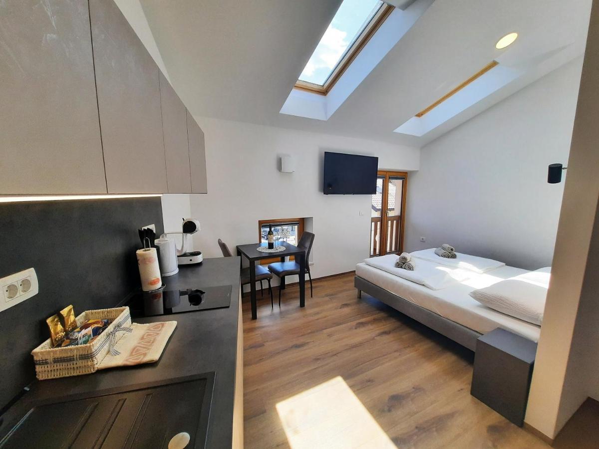 Apartments Hlapi With Spa コバリード エクステリア 写真