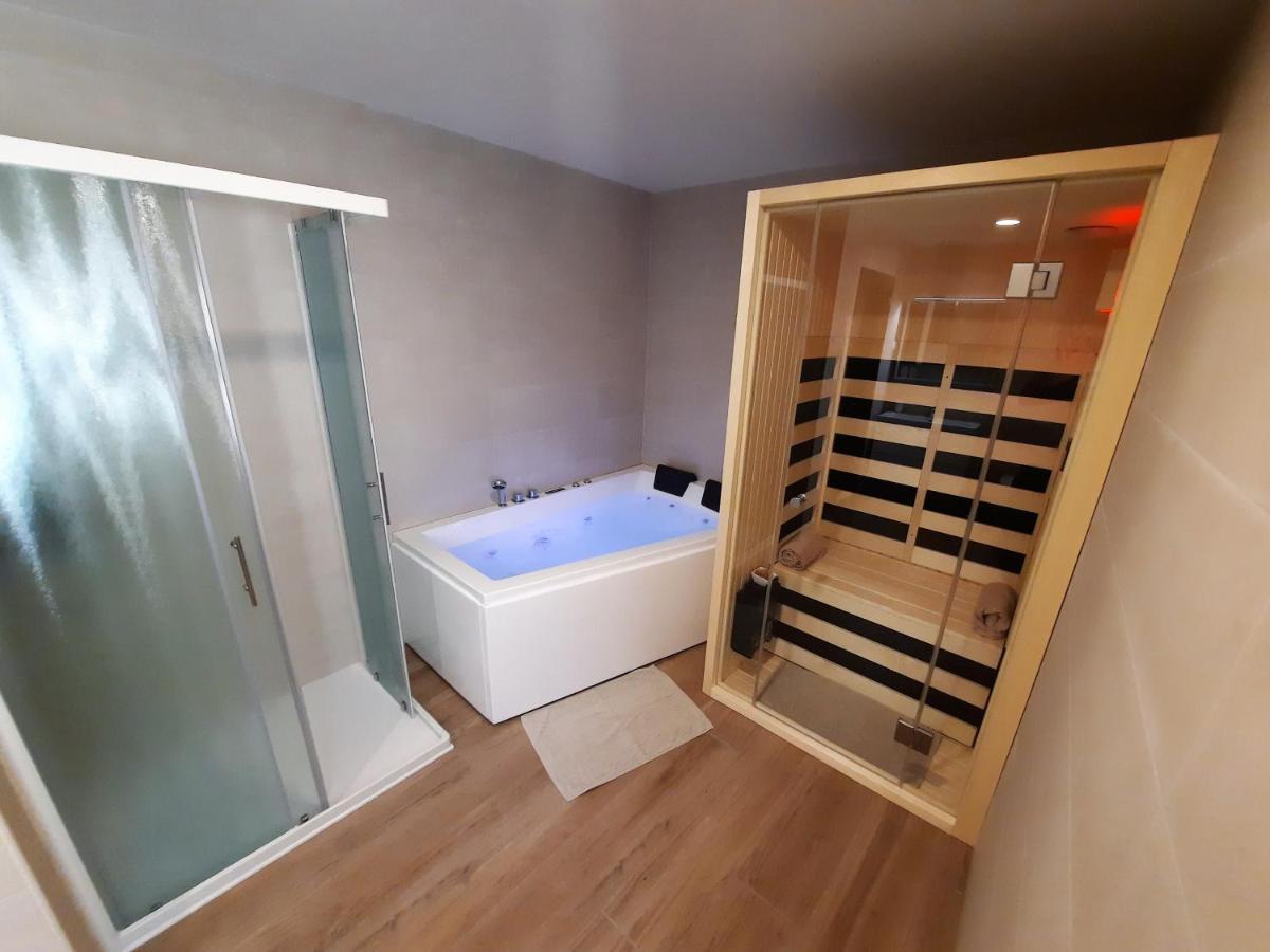 Apartments Hlapi With Spa コバリード エクステリア 写真