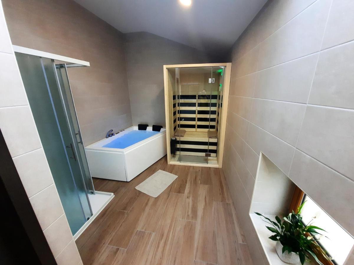 Apartments Hlapi With Spa コバリード エクステリア 写真