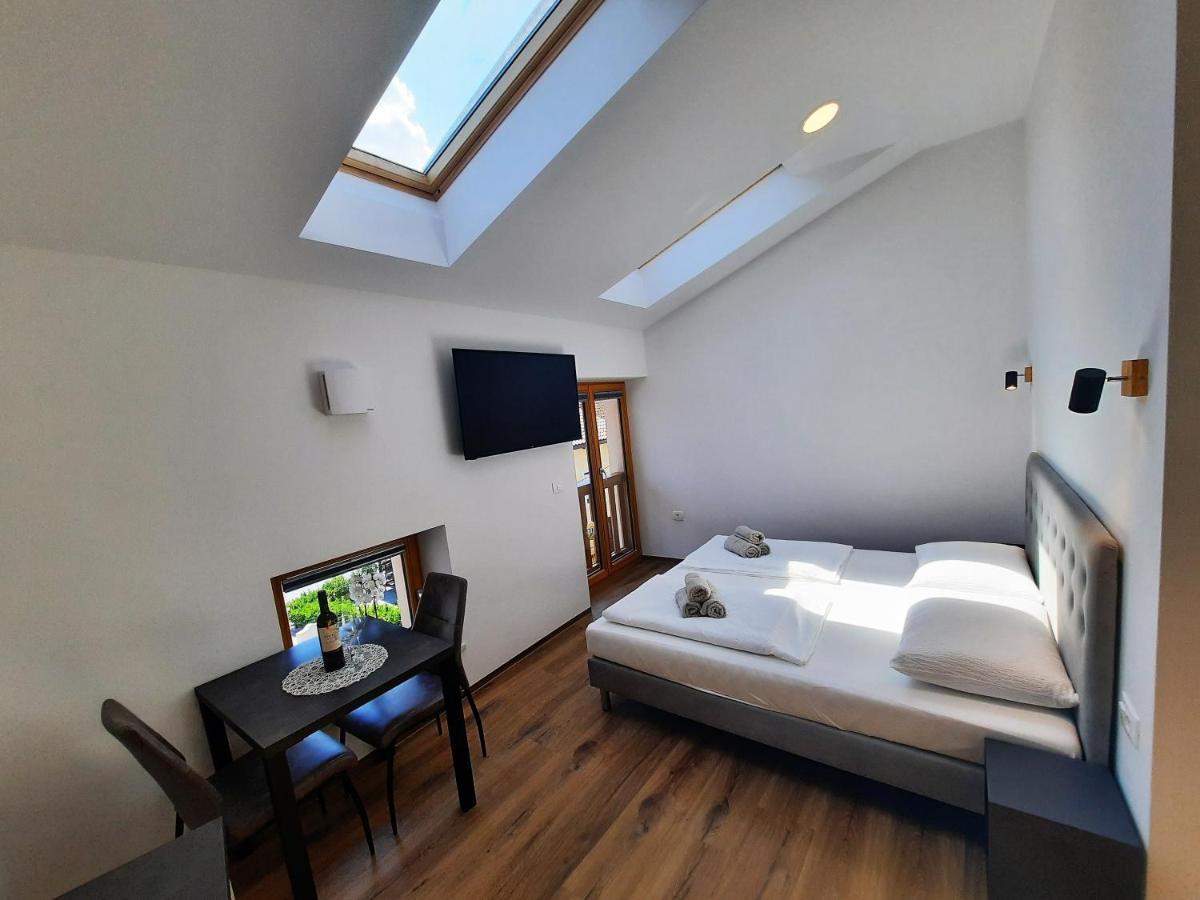 Apartments Hlapi With Spa コバリード エクステリア 写真