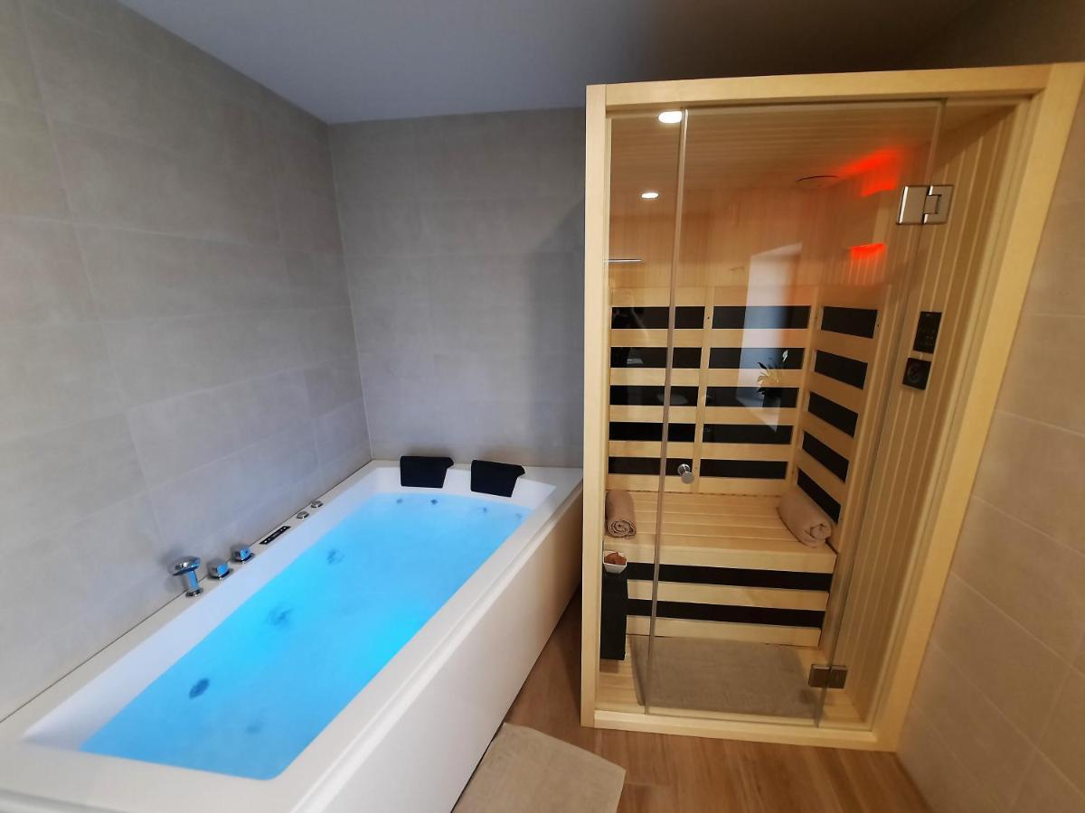 Apartments Hlapi With Spa コバリード エクステリア 写真