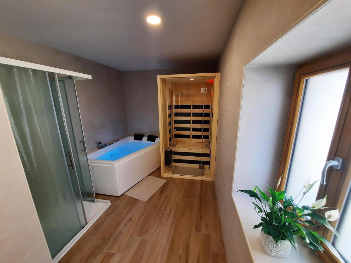 Apartments Hlapi With Spa コバリード エクステリア 写真