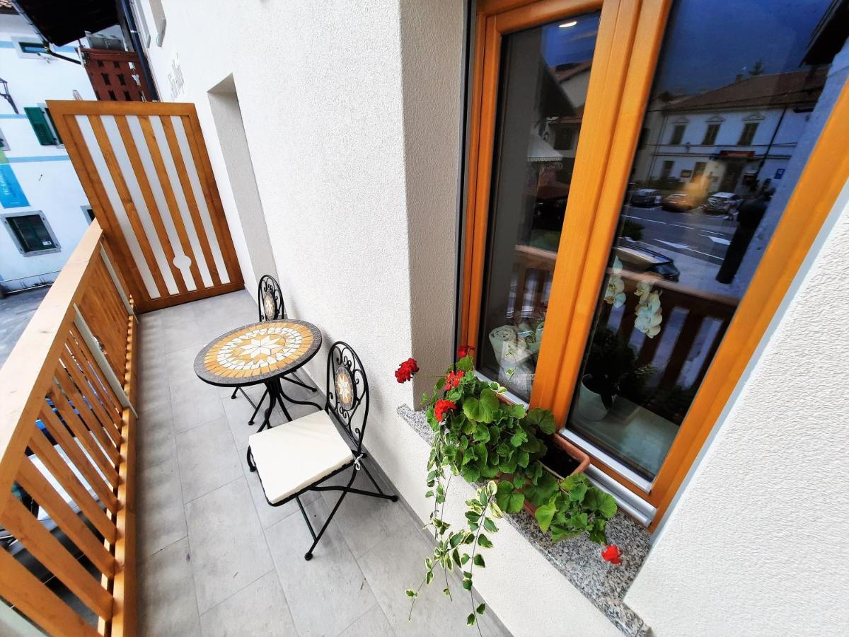 Apartments Hlapi With Spa コバリード エクステリア 写真