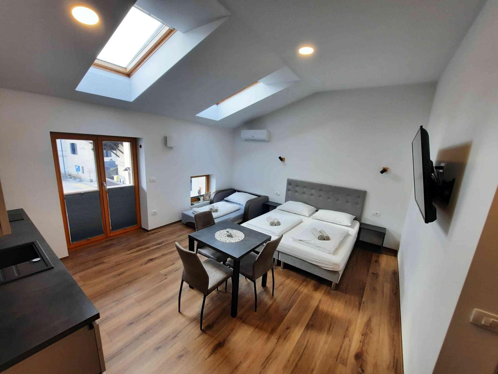 Apartments Hlapi With Spa コバリード エクステリア 写真